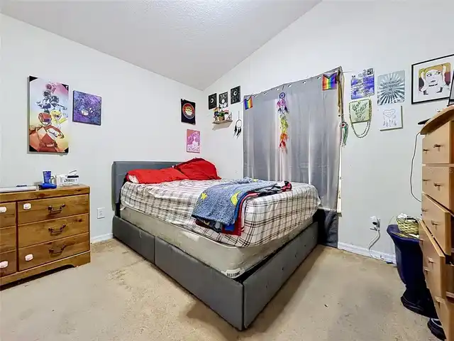 Listing Photo 15