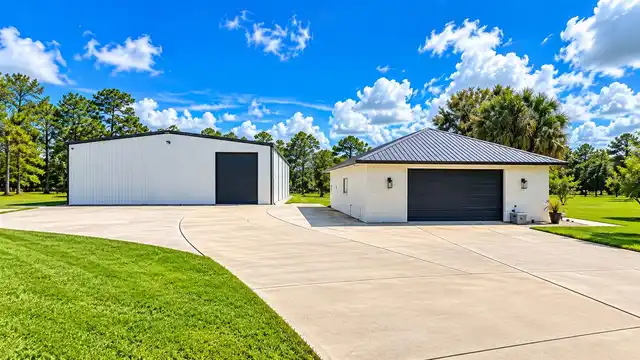 Listing Photo 17