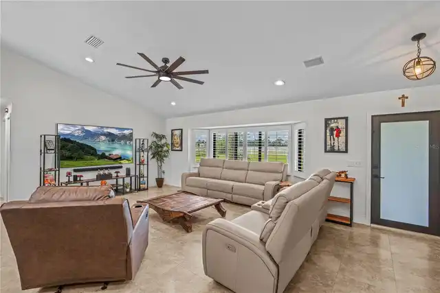 Listing Photo 43