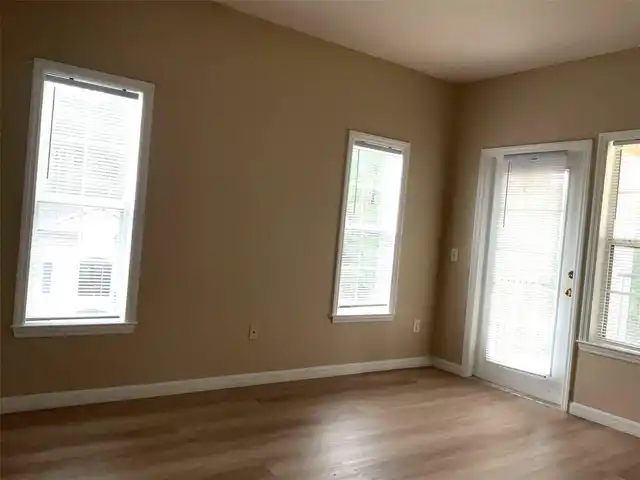 Listing Photo 7
