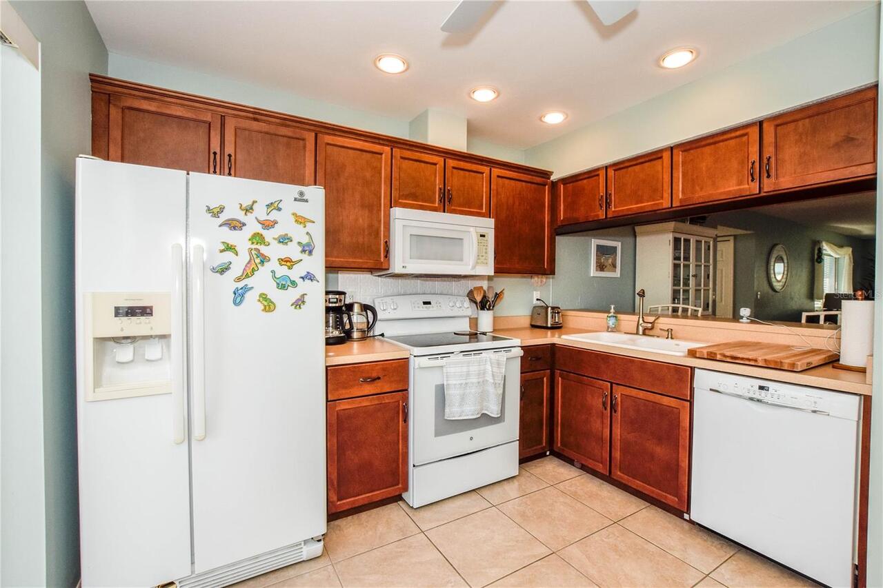 Listing Photo 8