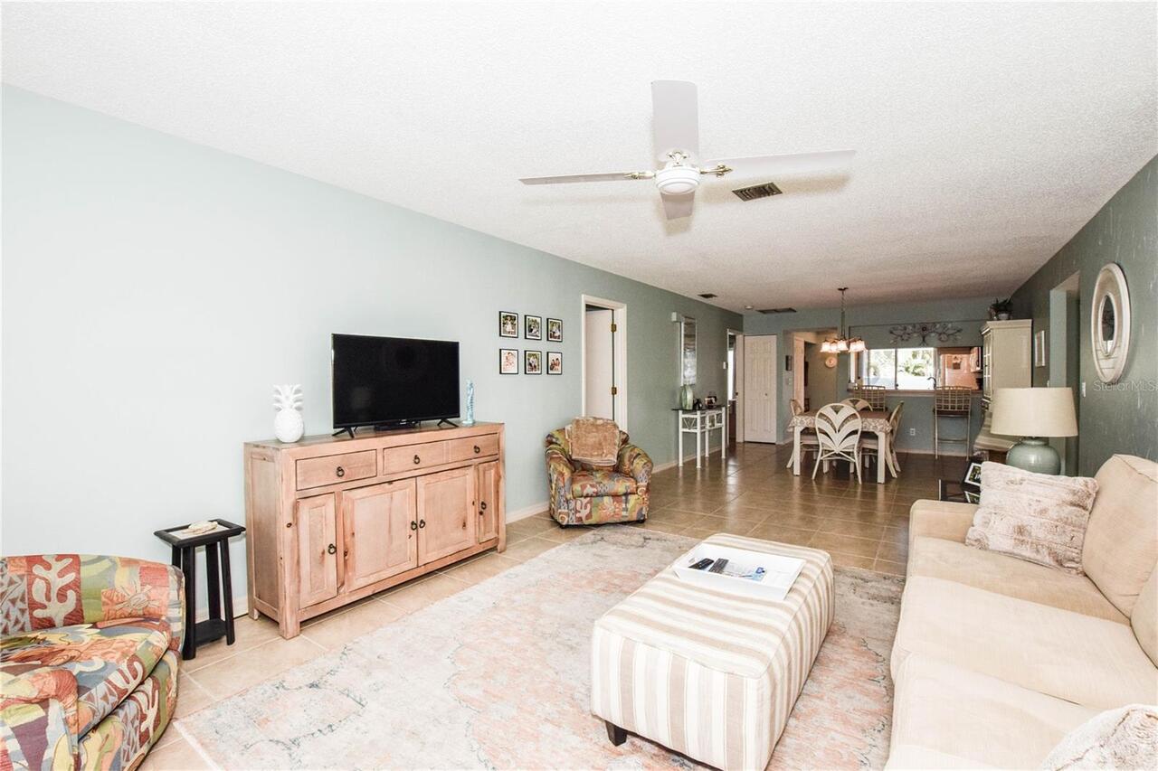 Listing Photo 14