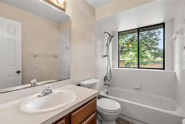 Listing Photo 29