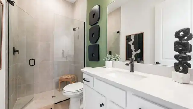 Listing Photo 18