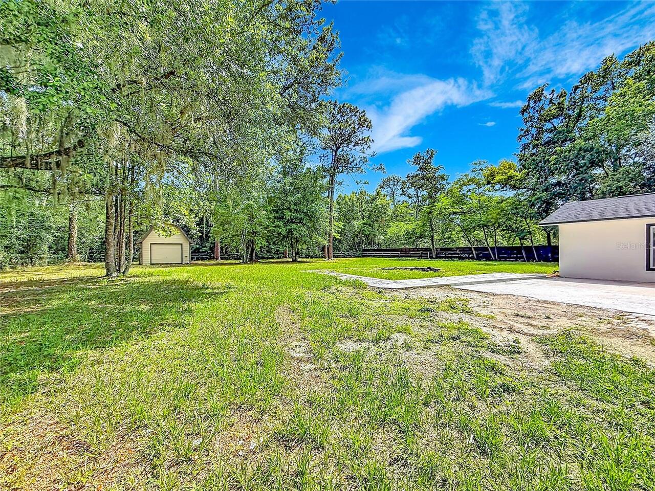 Listing Photo 12