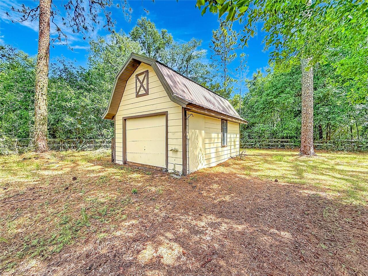 Listing Photo 14