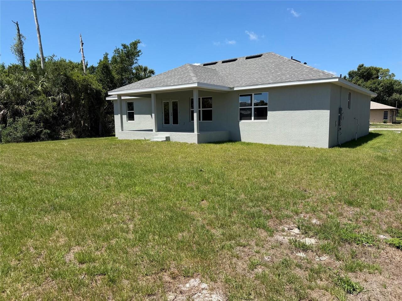 Listing Photo 12