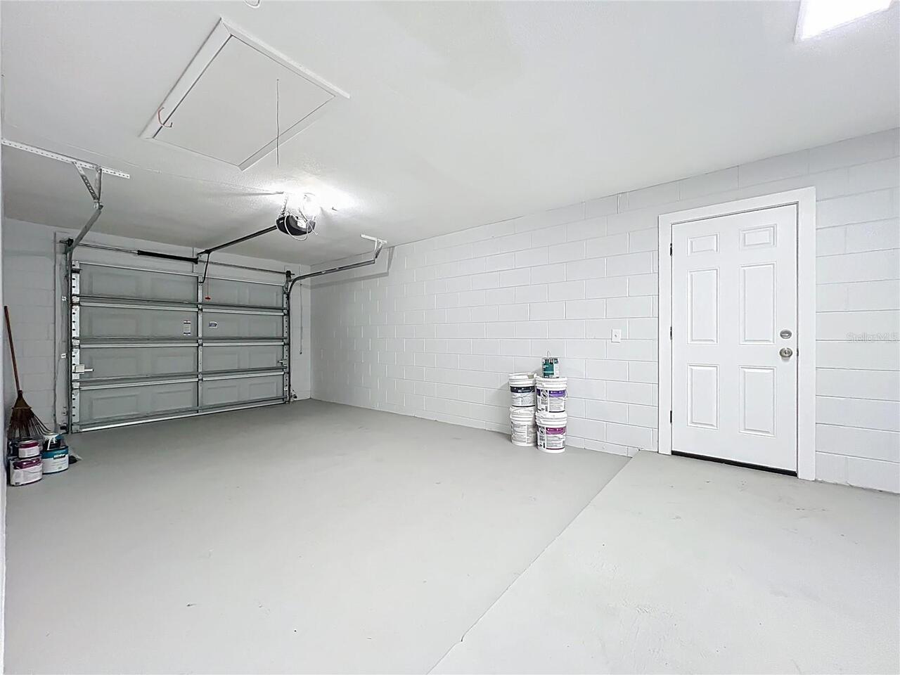 Listing Photo 8