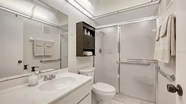 Listing Photo 15