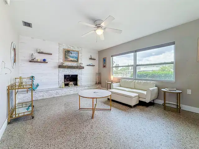 Listing Photo 13