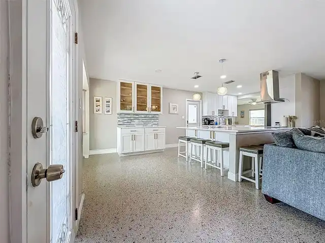 Listing Photo 25