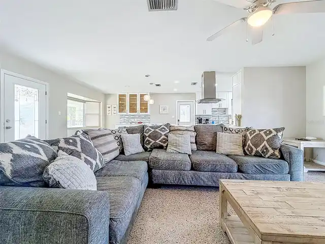 Listing Photo 27