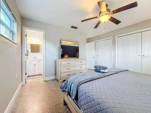 Listing Photo 32
