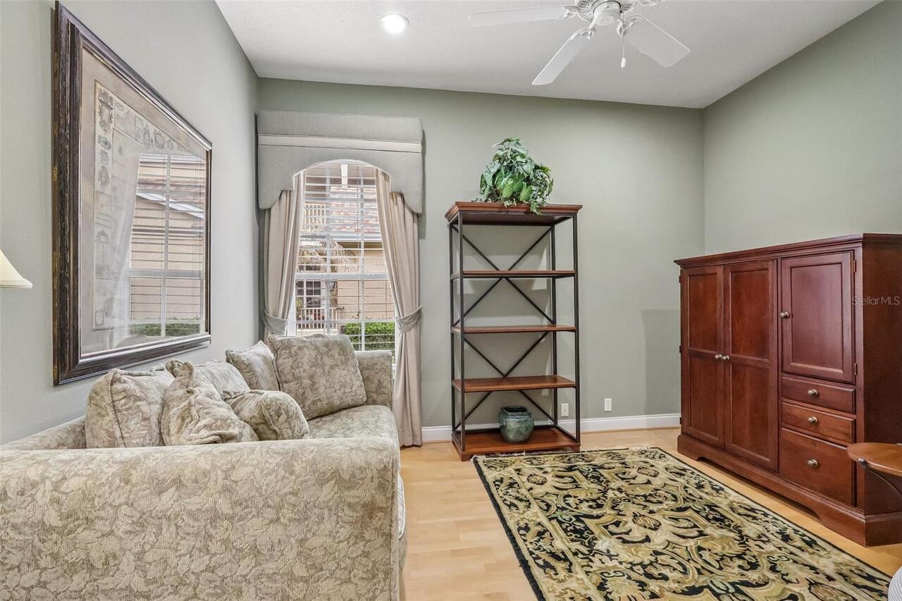 Listing Photo 16
