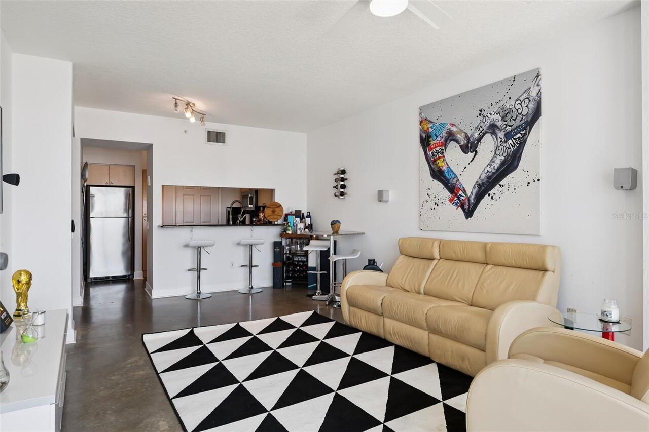 Listing Photo 10