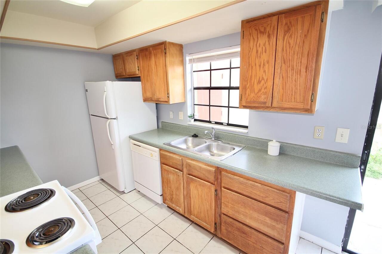 Listing Photo 8