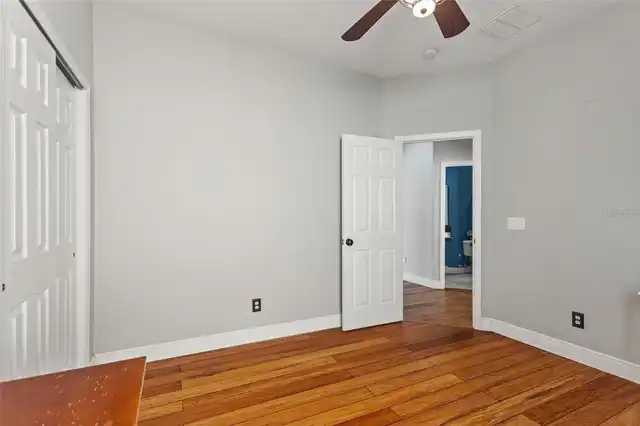 Listing Photo 15