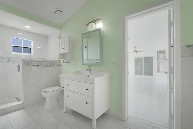 Listing Photo 25