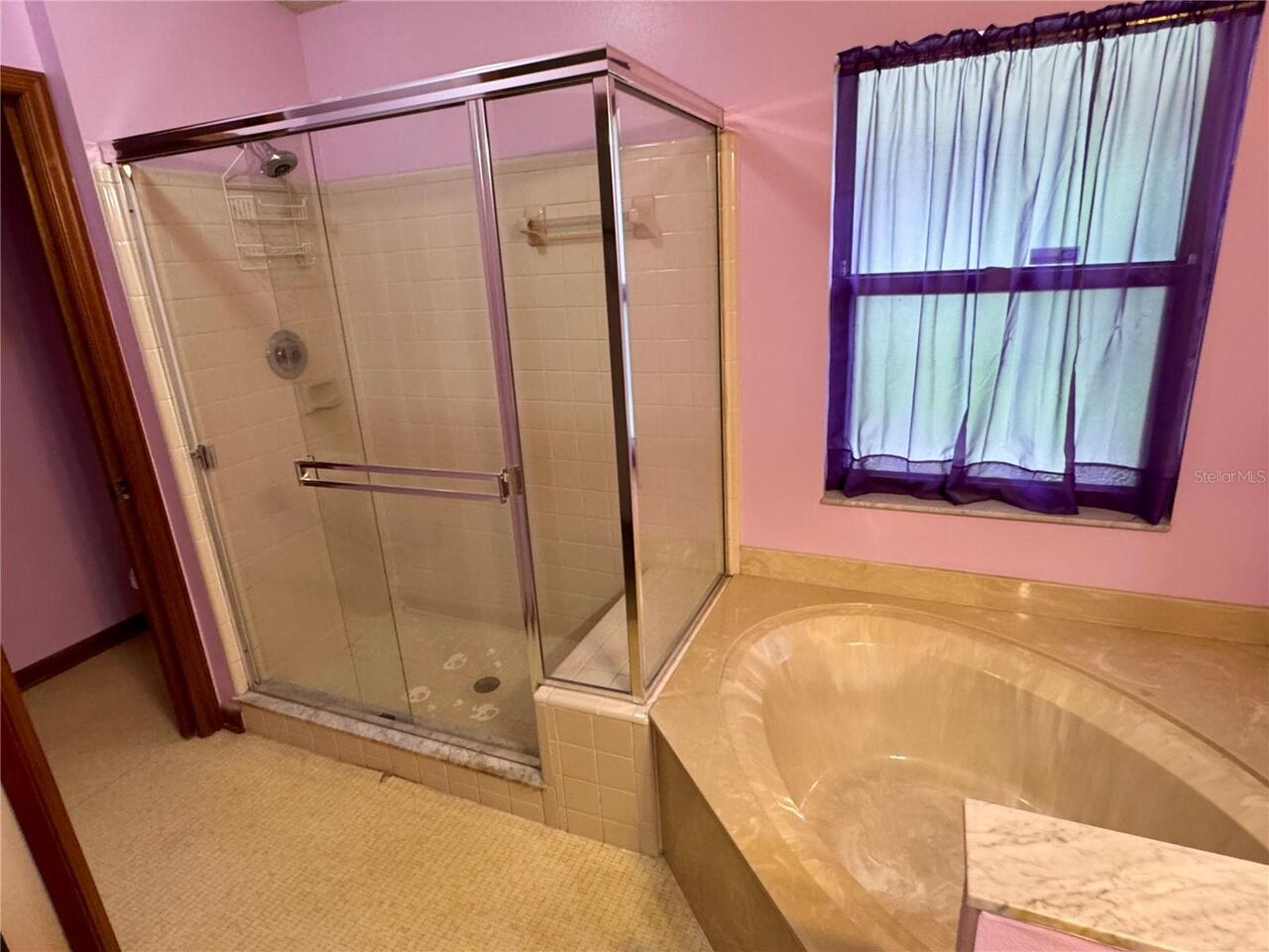 Listing Photo 11