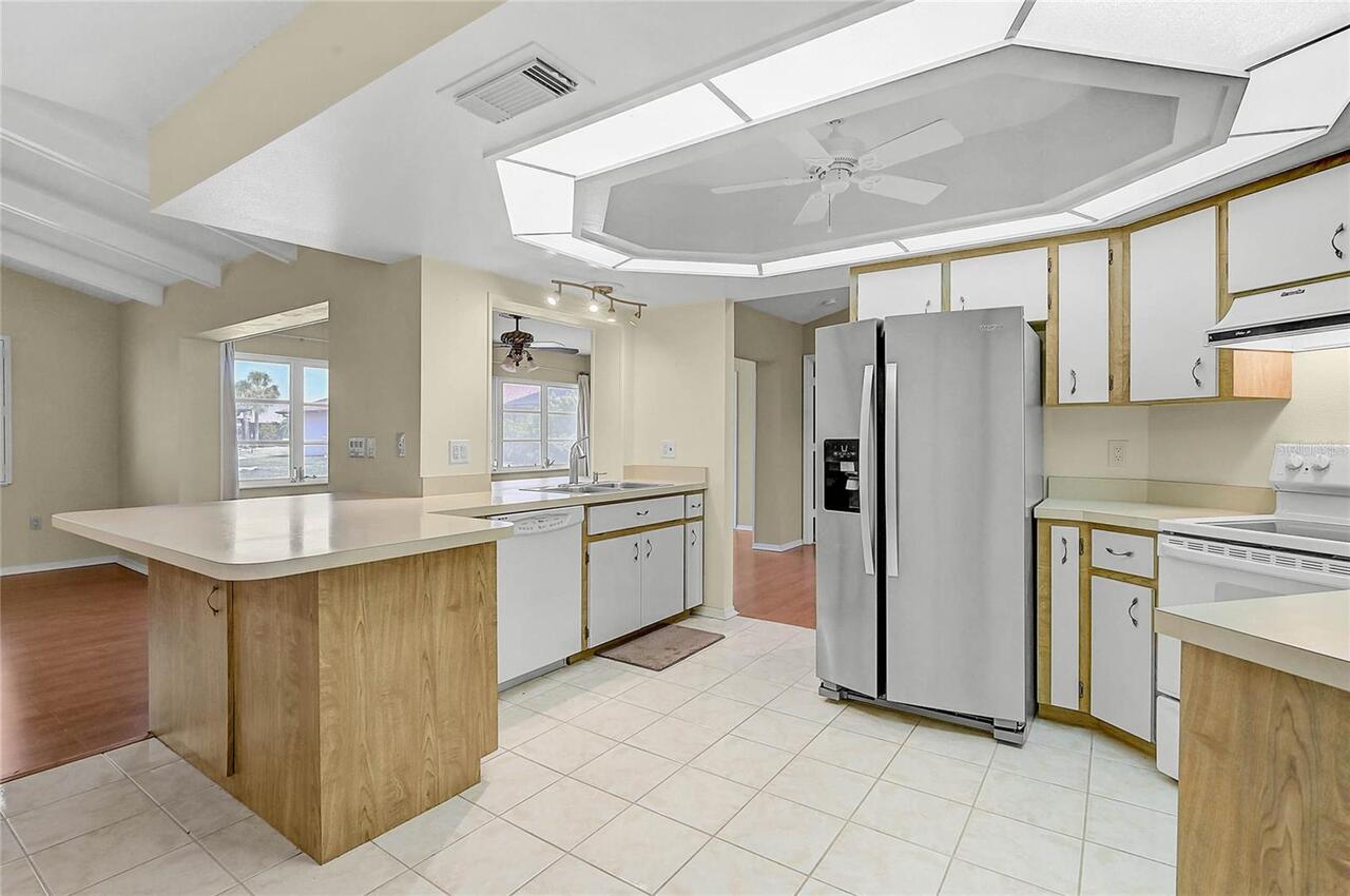 Listing Photo 6
