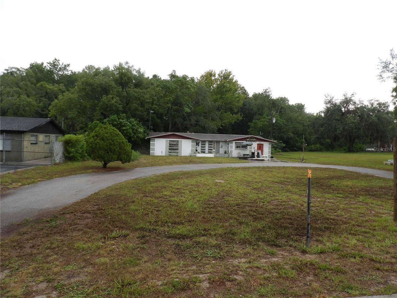 Listing Photo 11