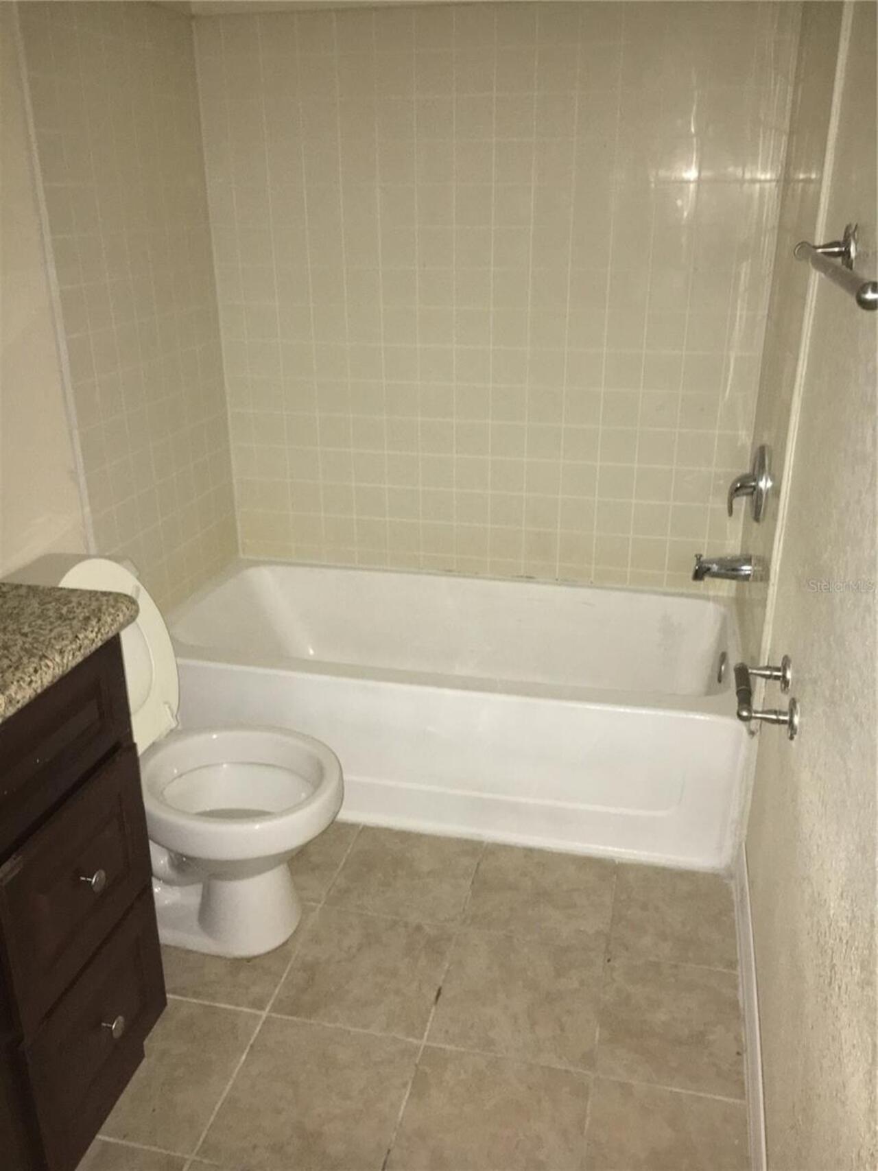 Listing Photo 14
