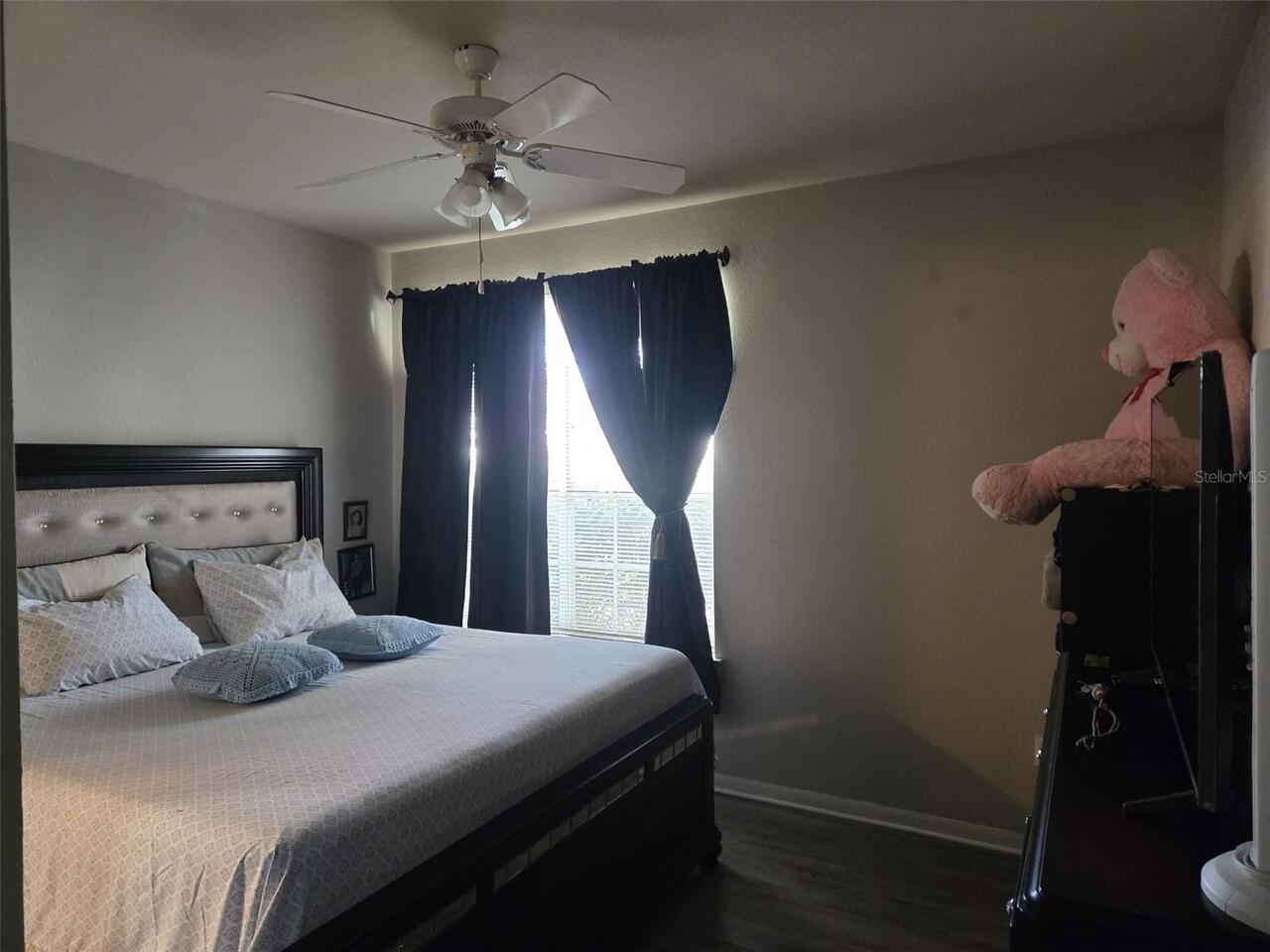 Listing Photo 8