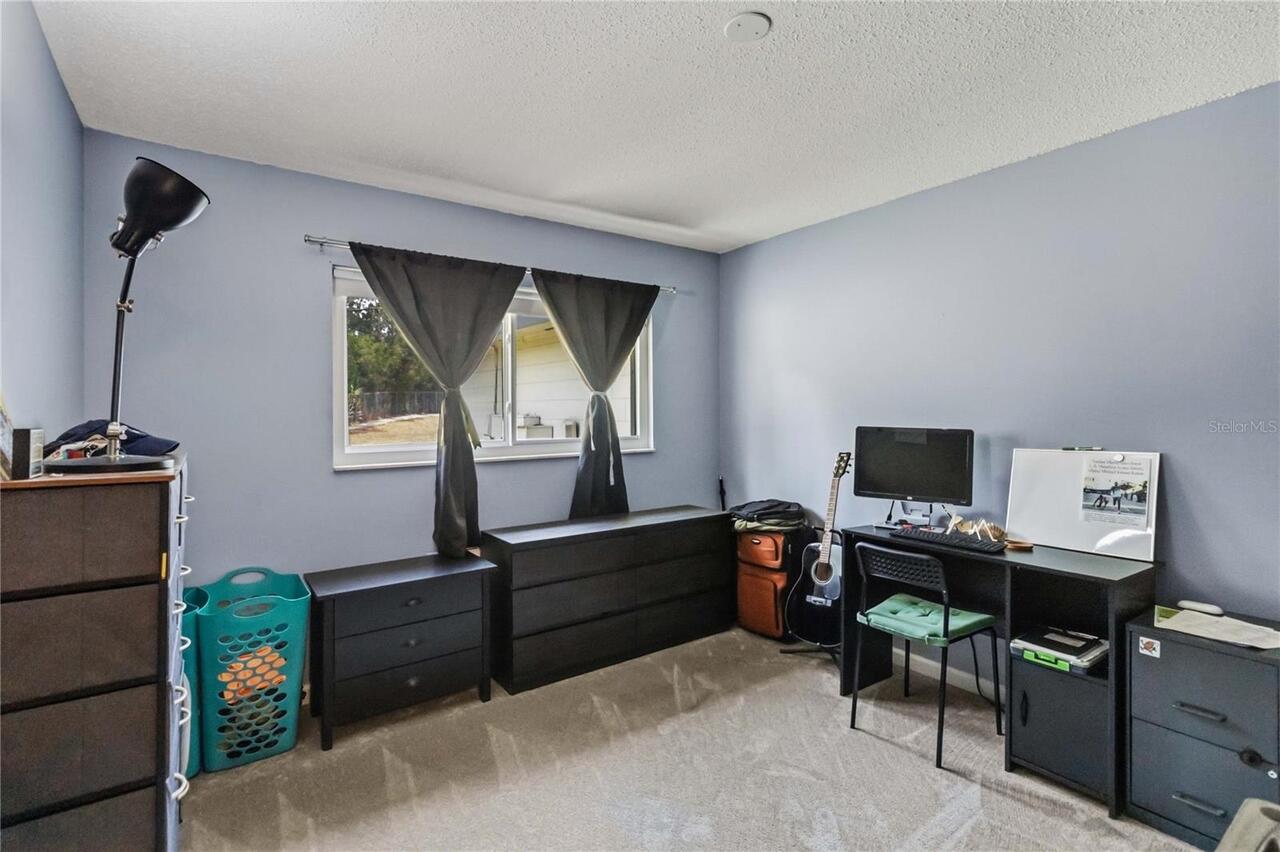 Listing Photo 17