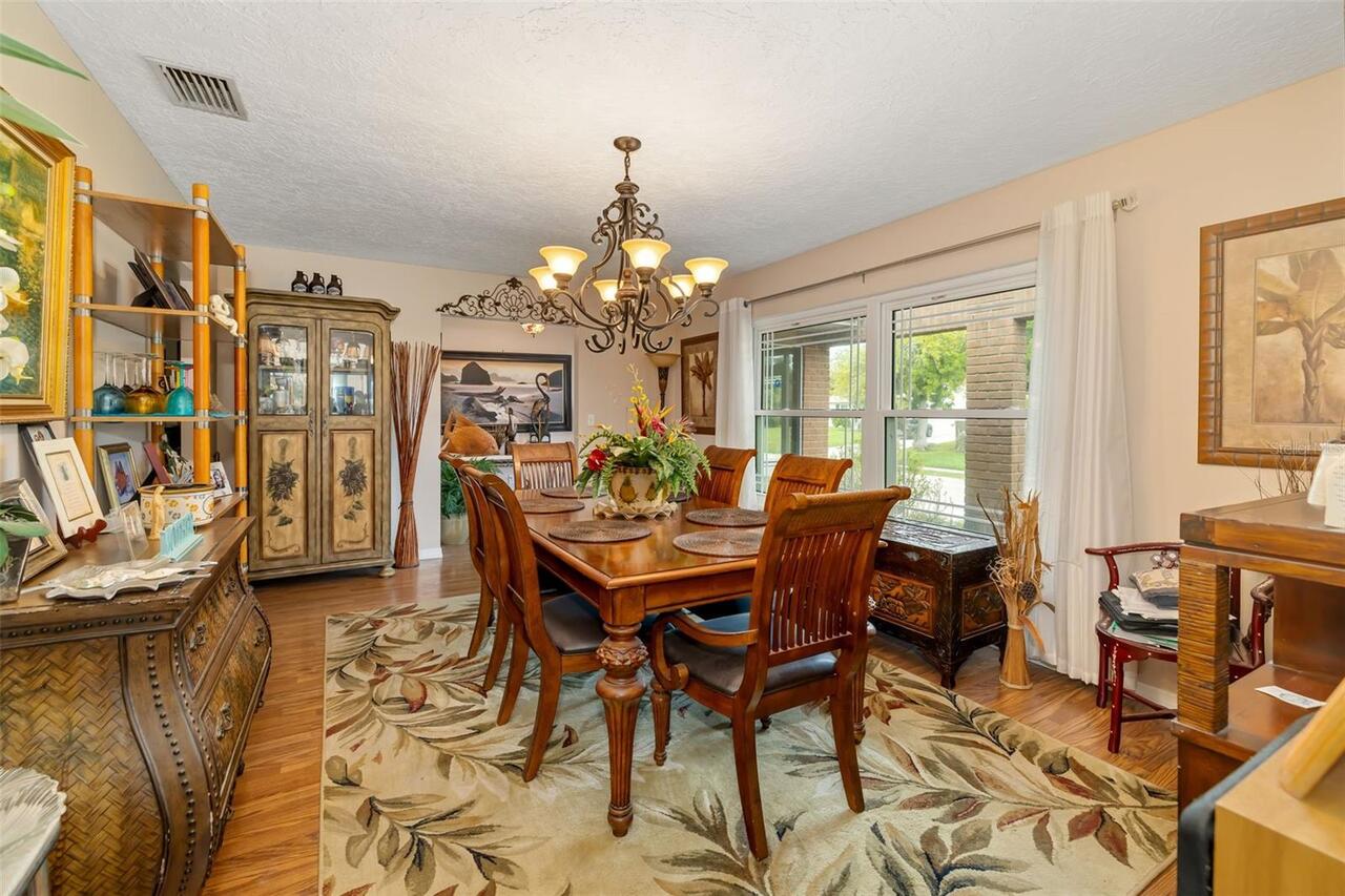 Listing Photo 9