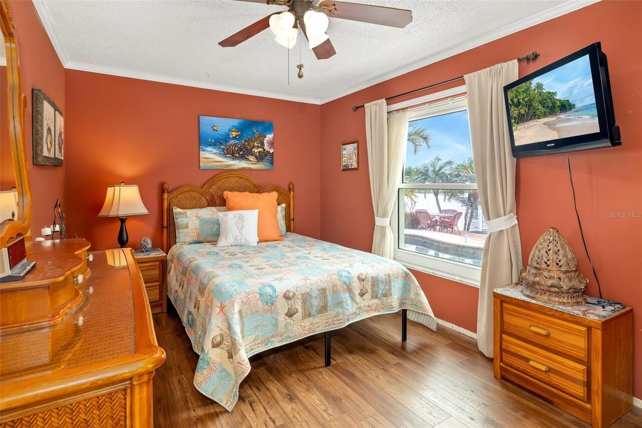 Listing Photo 32