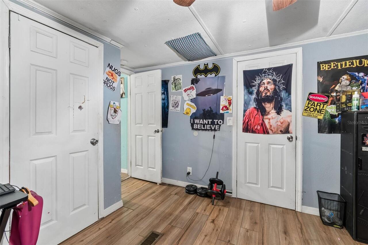 Listing Photo 18
