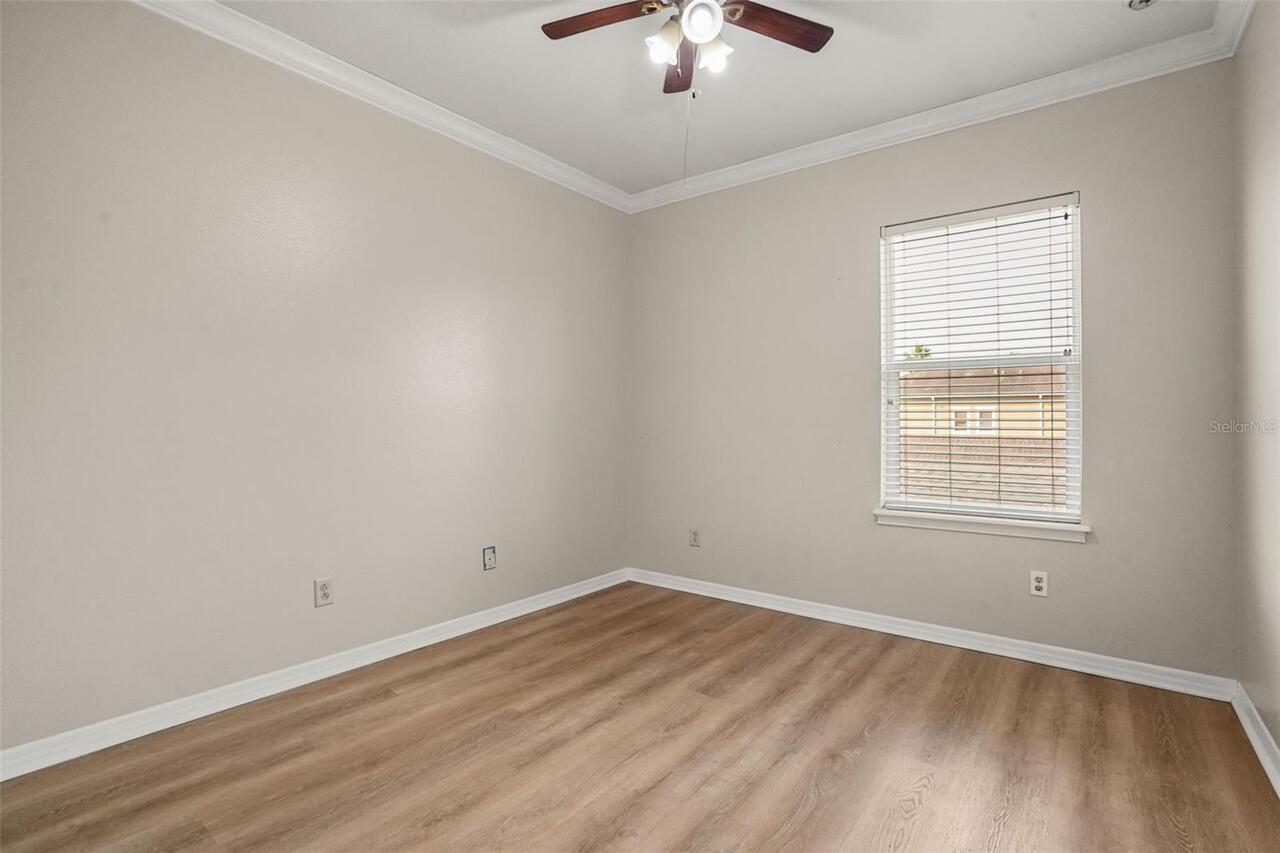Listing Photo 22