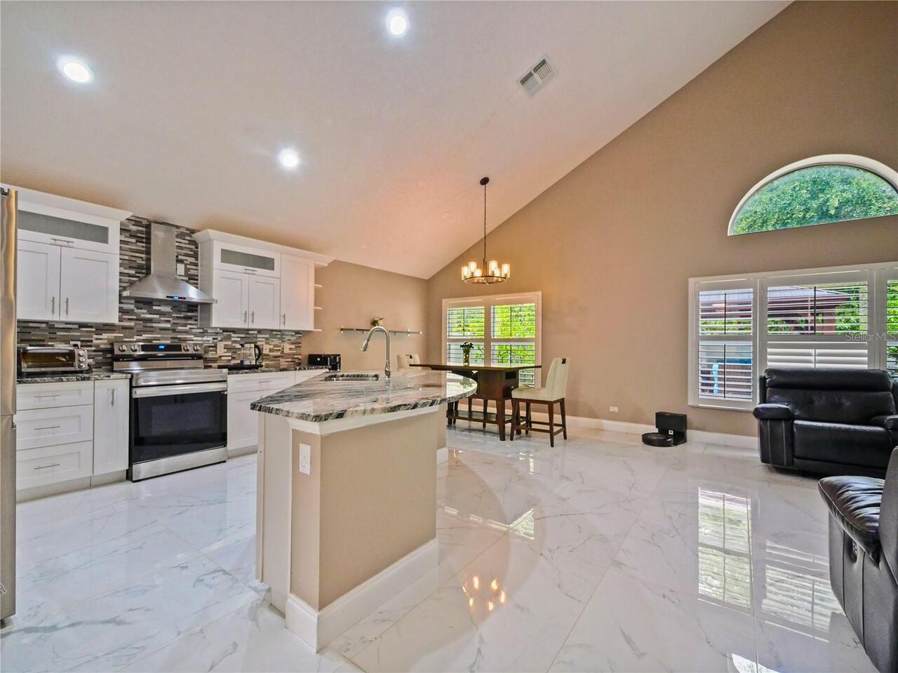 Listing Photo 7