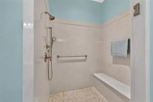 Listing Photo 15