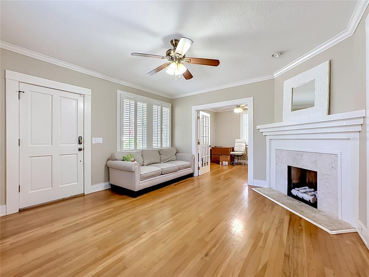 Listing Photo 11