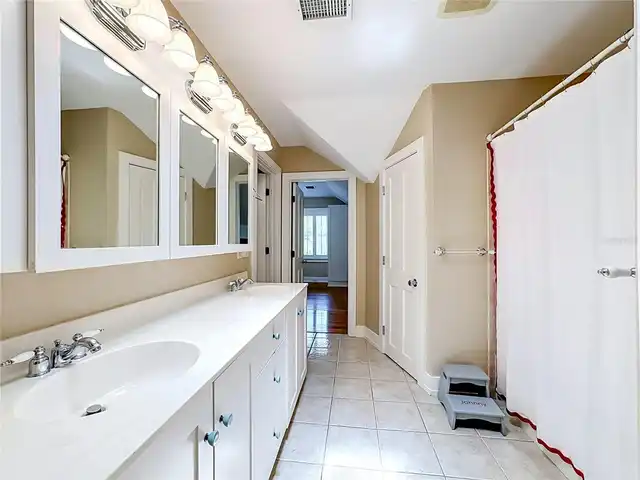 Listing Photo 54