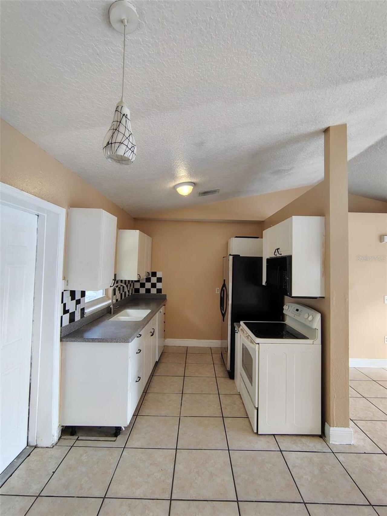 Listing Photo 13