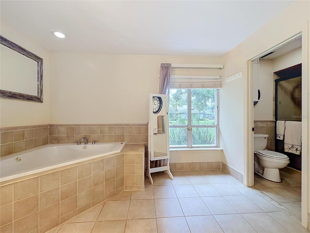 Listing Photo 32