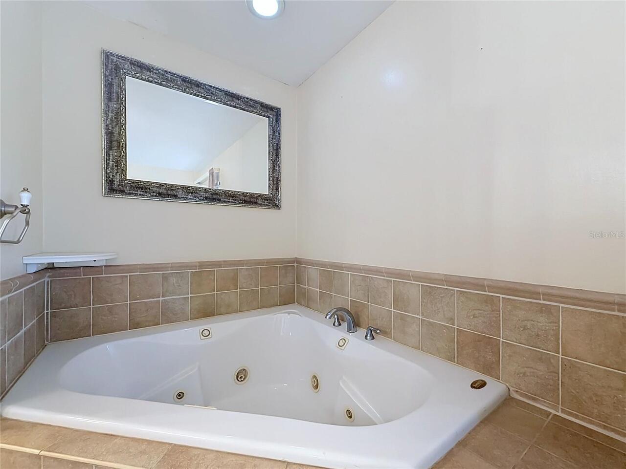 Listing Photo 33