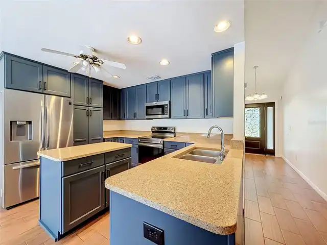Listing Photo 10