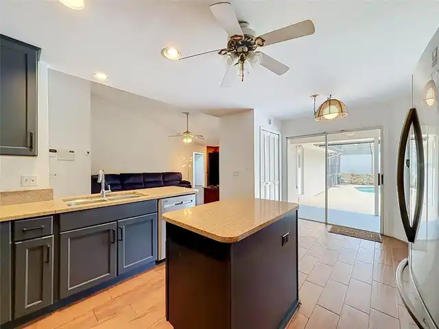 Listing Photo 15