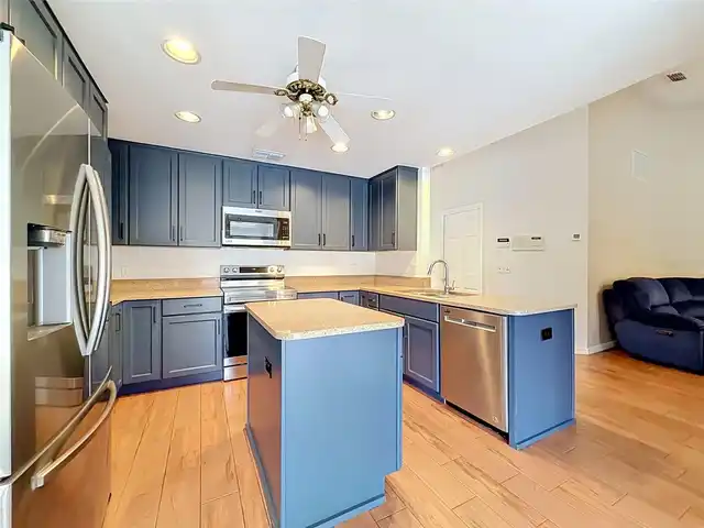 Listing Photo 16