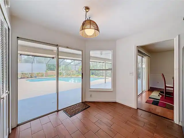 Listing Photo 17