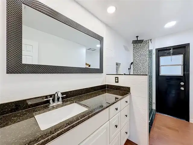 Listing Photo 38