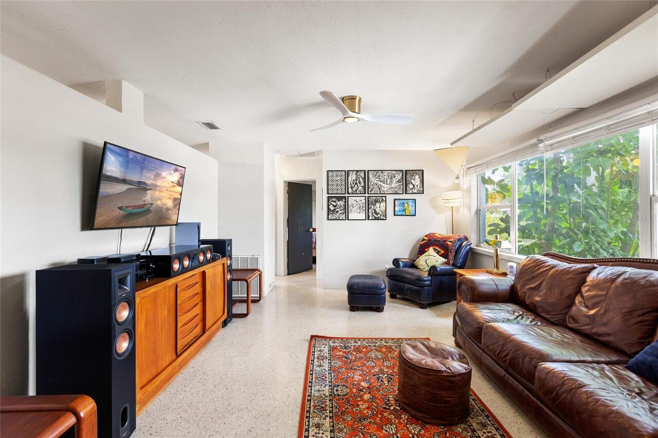 Listing Photo 13
