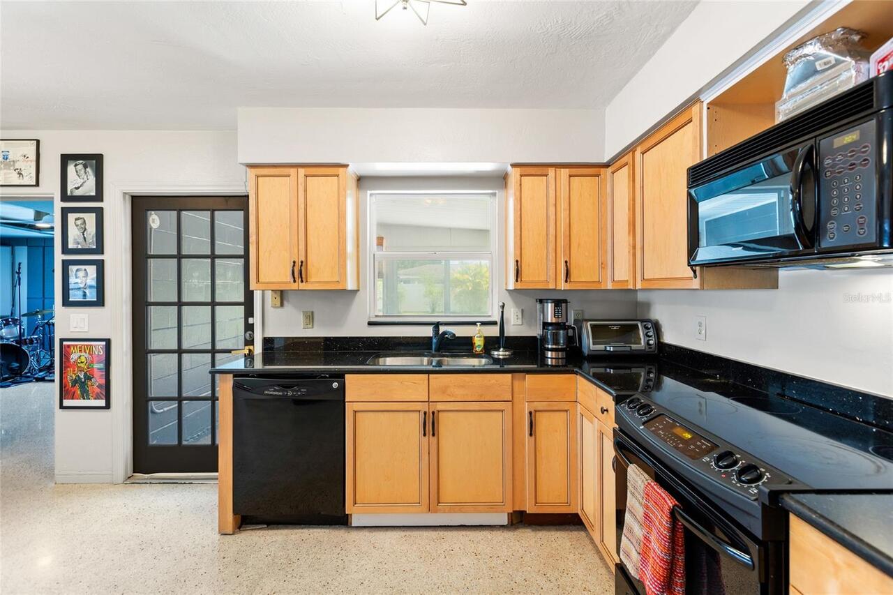 Listing Photo 19