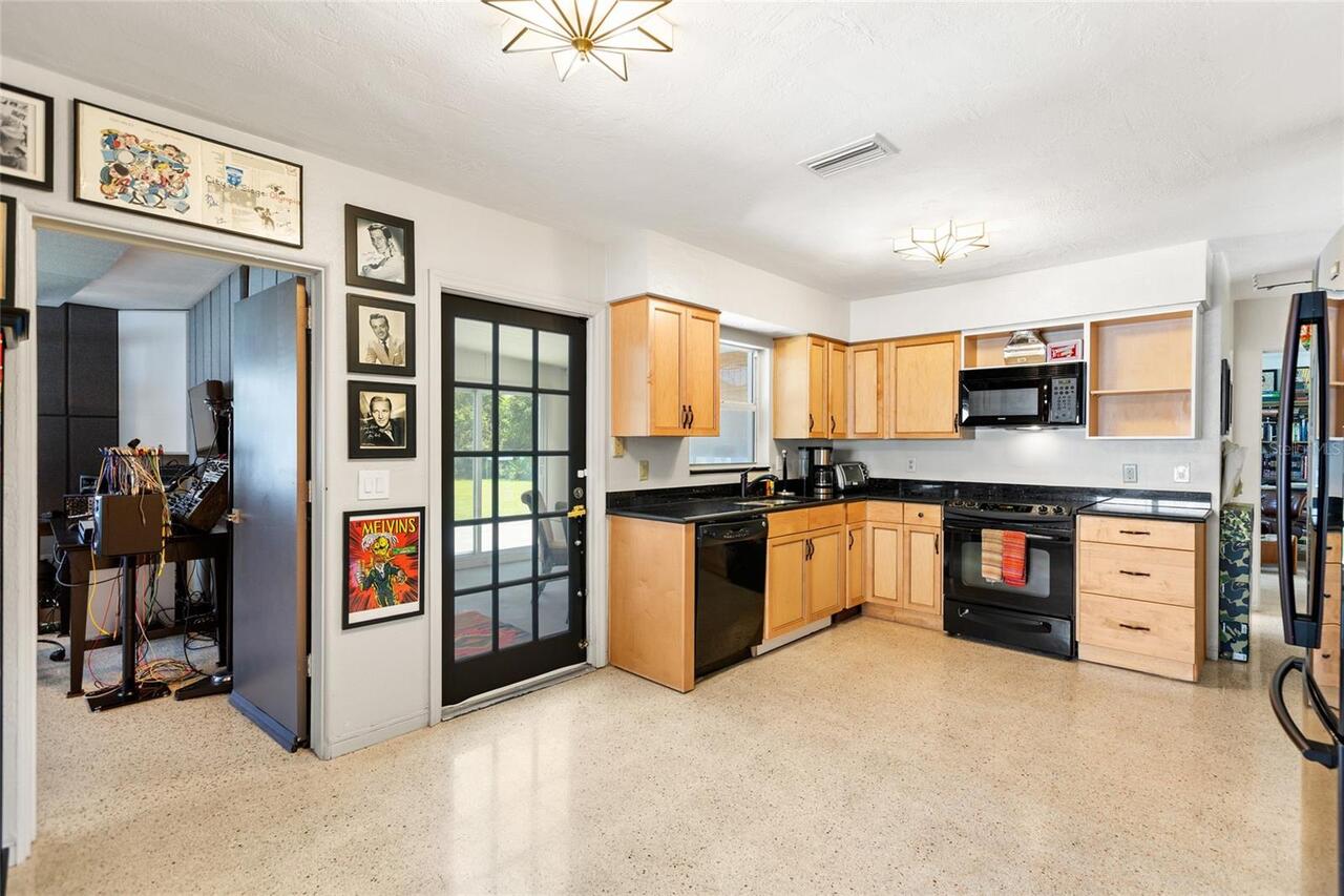 Listing Photo 21
