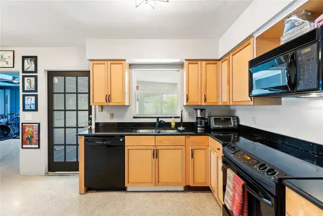 Listing Photo 19
