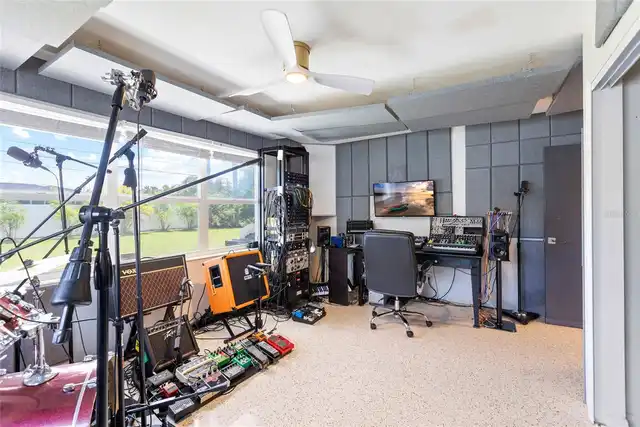 Listing Photo 25
