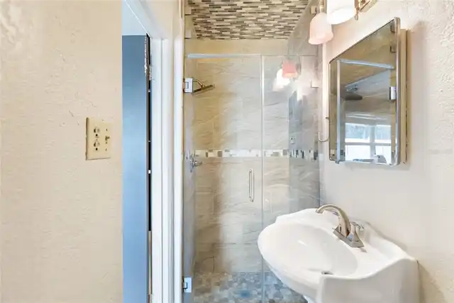 Listing Photo 32